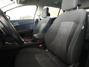 Kia Sportage 1.6 T-GDI PHEV 265 CV DRIVE 4X4 - Foto 13