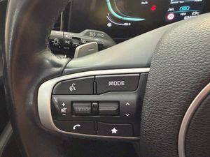 Kia Sportage 1.6 T-GDI PHEV 265 CV DRIVE 4X4 - Foto 18
