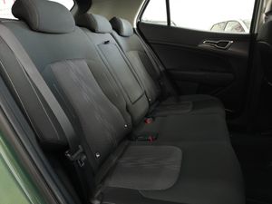Kia Sportage 1.6 T-GDI PHEV 265 CV DRIVE 4X4 - Foto 16