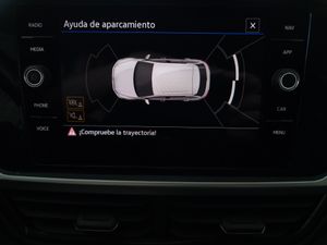 Volkswagen T-Roc 1.5 TSI 150 CV DSG LIFE - Foto 25