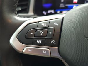 Volkswagen T-Roc 1.5 TSI 150 CV DSG LIFE - Foto 18