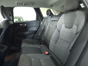 Volvo XC60 2.0 B4 MILD-HYBRID D CORE 197 CV - Foto 14