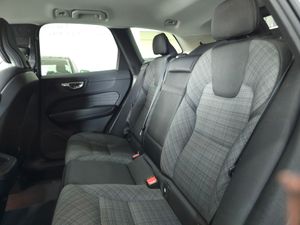 Volvo XC60 2.0 B4 MILD-HYBRID D CORE 197 CV - Foto 13