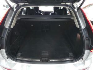 Volvo XC60 2.0 B4 MILD-HYBRID D CORE 197 CV - Foto 9