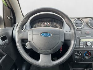 Ford Fiesta 1.4 FUTURA - Foto 10