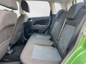 Ford Fiesta 1.4 FUTURA - Foto 14