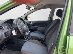Ford Fiesta 1.4 FUTURA - Foto 13