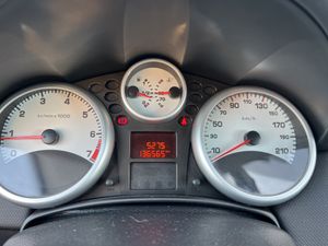 Peugeot 207 1.4 URBAN - Foto 4