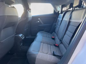 Citroën C4 PureTech 130 S&S Plus - Foto 17