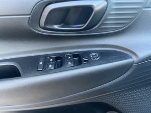 Hyundai Bayon 1.2 MPi 84 CV Essence - Foto 11