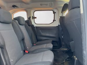 Toyota Proace COMBI CITY 1.5D 100CV GX L1 - Foto 15
