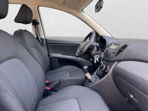 Hyundai i10 1.1 COMFORT - Foto 17