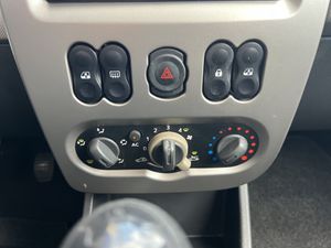 Dacia Sandero Ambiance 1.2 16v 75cv - Foto 15