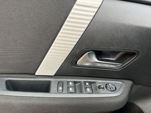 Citroën C4 PureTech 100 S&S 6v Feel - Foto 10