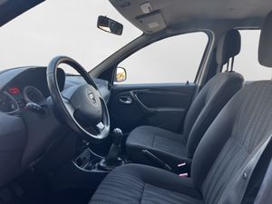 Dacia Duster Laureate 1.6 105 E5 - Foto 8