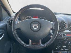 Dacia Duster Laureate 1.6 105 E5 - Foto 13