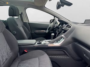 Peugeot 3008 Allure 1.6 e-HDI 112 FAP CMP B.Lion - Foto 20