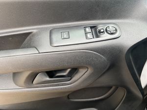 Opel Combo Cargo CARGO L 650KG DIESEL 1.5 S&S MT E6.4 - Foto 12