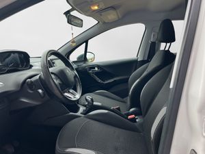 Peugeot 208 5P STYLE 1.2L PureTech 82 - Foto 8