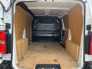 Fiat Scudo FURGON 100 CV MT5 - Foto 14