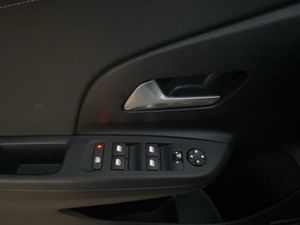 Opel Corsa 1.2T XHLHybrid 81kW GS eDCT - Foto 10