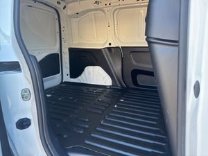 Peugeot Partner Furgón Premium Standard 600kg BlueHDi 73kW - Foto 6