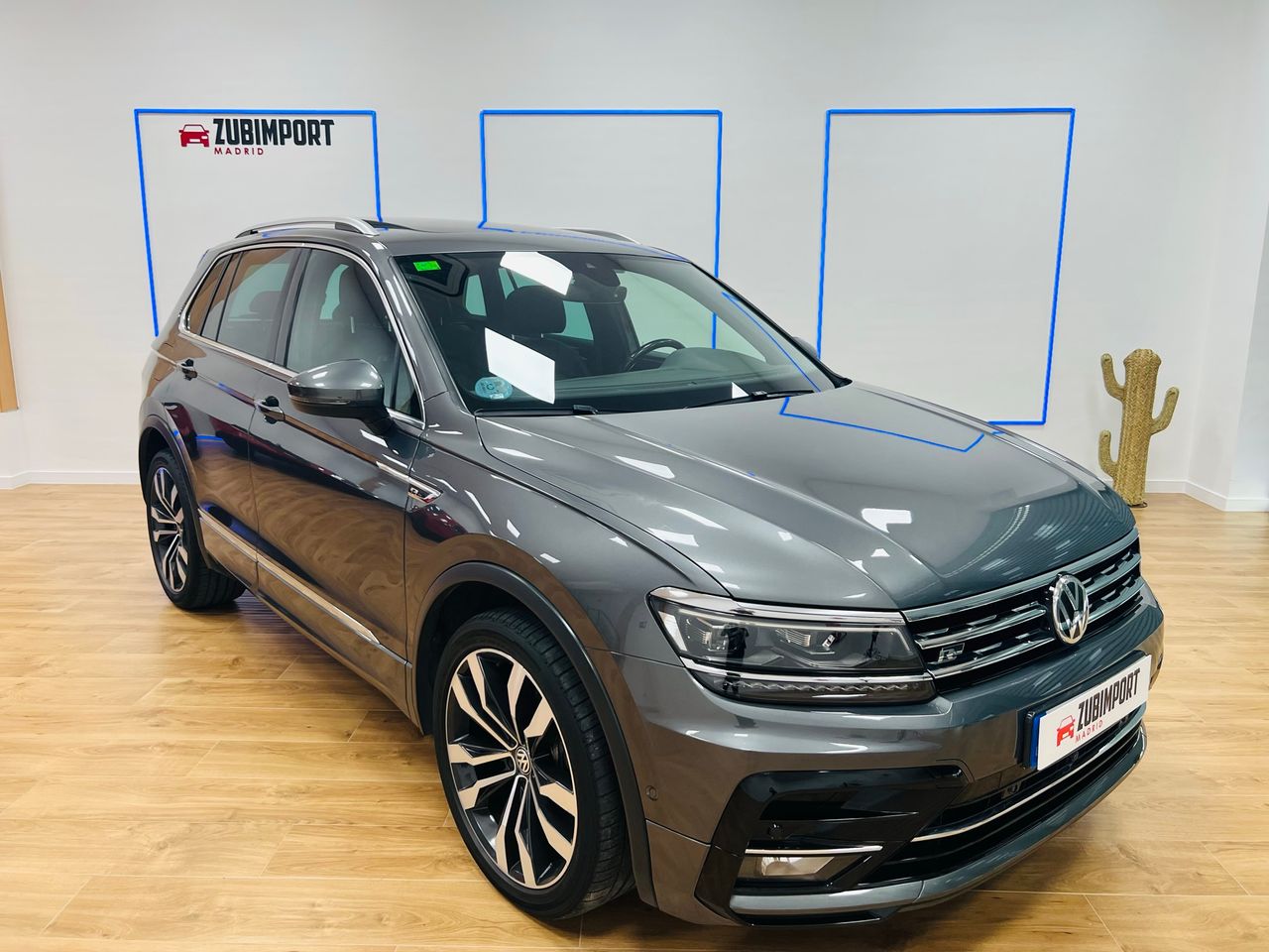 Volkswagen Tiguan SPORT 2.0 TDI 240CV 4MOTION DSG R-LINE   - Foto 1