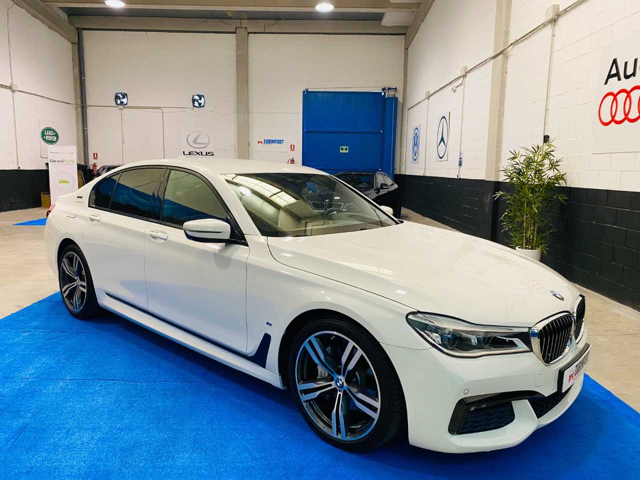 BMW Serie 7 740 e iPerfomance pack M   - Foto 1