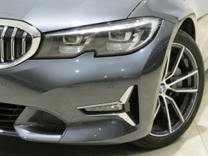 BMW Serie 3 330i 190 kw (258 cv)   - Foto 11