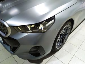 BMW i5 edrive40 250 kw (340 cv)   - Foto 13