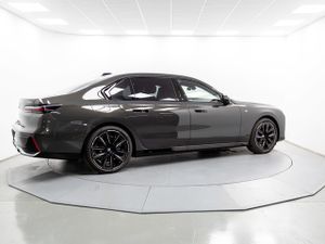 BMW Serie 7 740d xdrive 220 kw (299 cv)   - Foto 19