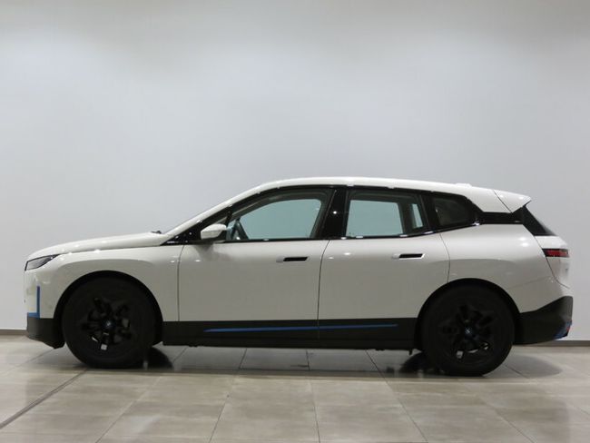 BMW iX xdrive50 385 kw (523 cv)   - Foto 4