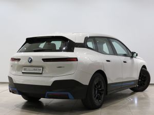 BMW iX xdrive50 385 kw (523 cv)   - Foto 7