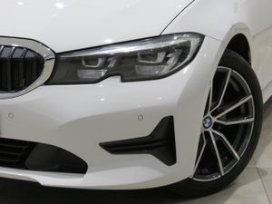 BMW Serie 3 320d 140 kw (190 cv)   - Foto 9