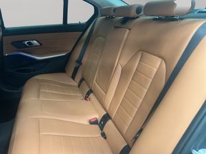 BMW Serie 3 320d 140 kw (190 cv)   - Foto 17
