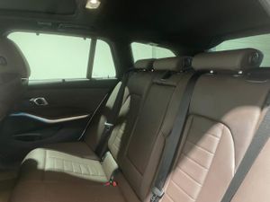 BMW Serie 3 320d xdrive touring 140 kw (190 cv)   - Foto 17