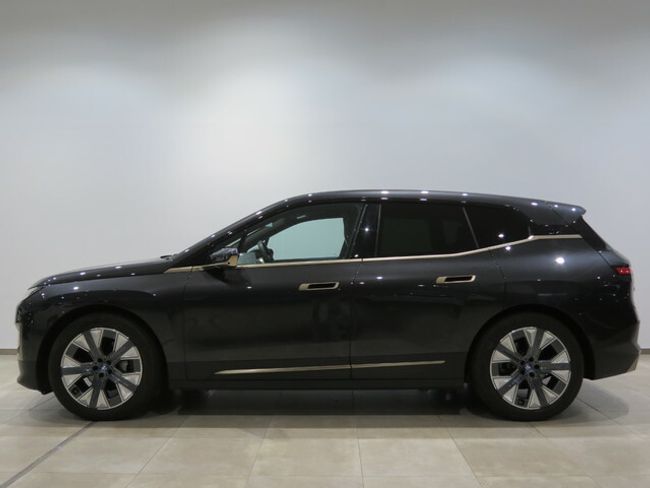 BMW iX xdrive40 240 kw (326 cv)   - Foto 4