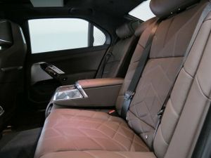 BMW Serie 7 740d xdrive 220 kw (299 cv)   - Foto 21