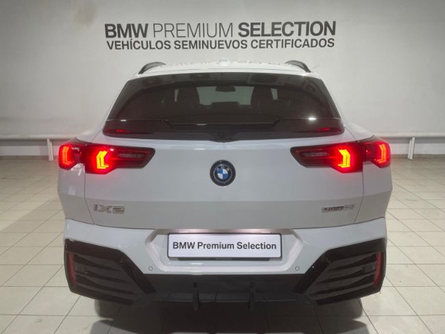 BMW iX2 edrive20 150 kw (204 cv)   - Foto 6