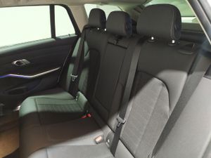 BMW Serie 3 318d touring 110 kw (150 cv)   - Foto 17