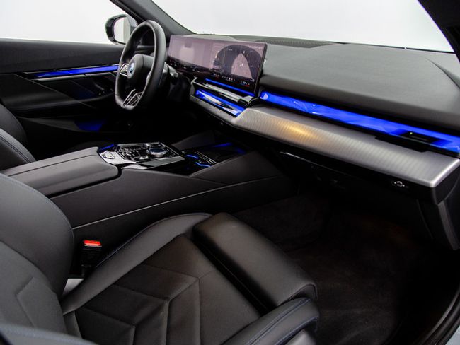 BMW i5 edrive40 250 kw (340 cv)   - Foto 9