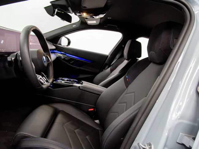 BMW i5 edrive40 touring 250 kw (340 cv)