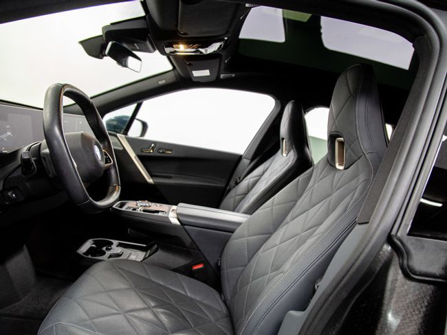 BMW iX m60 455 kw (619 cv)   - Foto 16