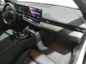 BMW i5 edrive40 250 kw (340 cv)   - Foto 15