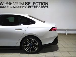 BMW i5 edrive40 250 kw (340 cv)   - Foto 27