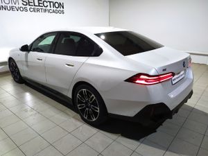 BMW i5 edrive40 250 kw (340 cv)   - Foto 23