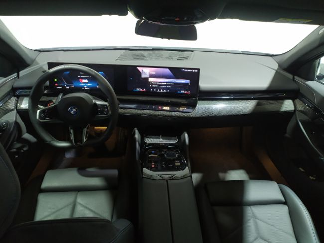 BMW i5 edrive40 250 kw (340 cv)   - Foto 8