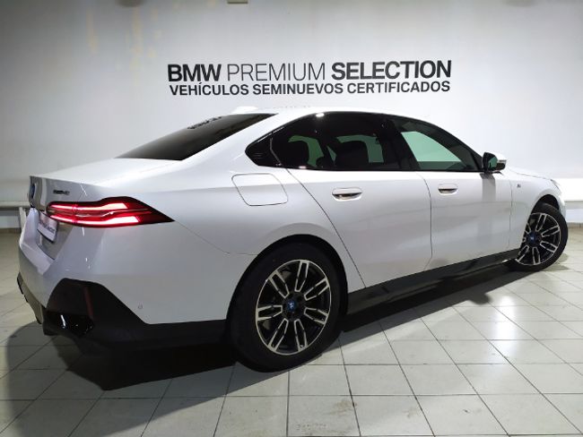 BMW i5 edrive40 250 kw (340 cv)