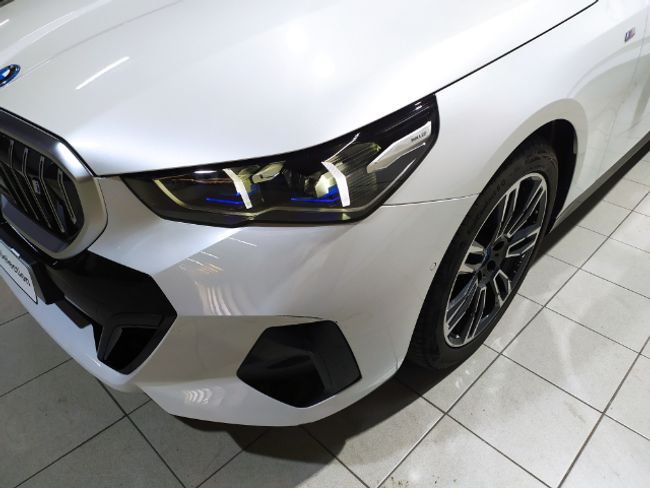 BMW i5 edrive40 250 kw (340 cv)   - Foto 7