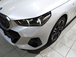BMW i5 edrive40 250 kw (340 cv)   - Foto 11